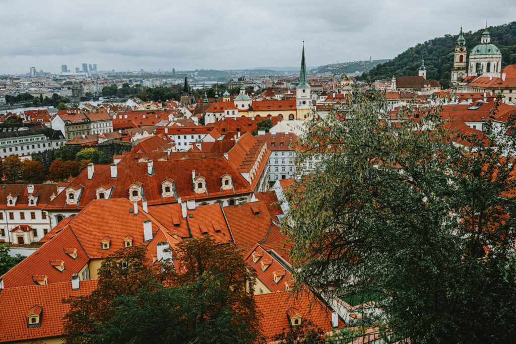 Fotografie cu un oraș care este in top căutări de city break de toamna